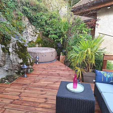 Enchanteur D'angon Apartment Talloires